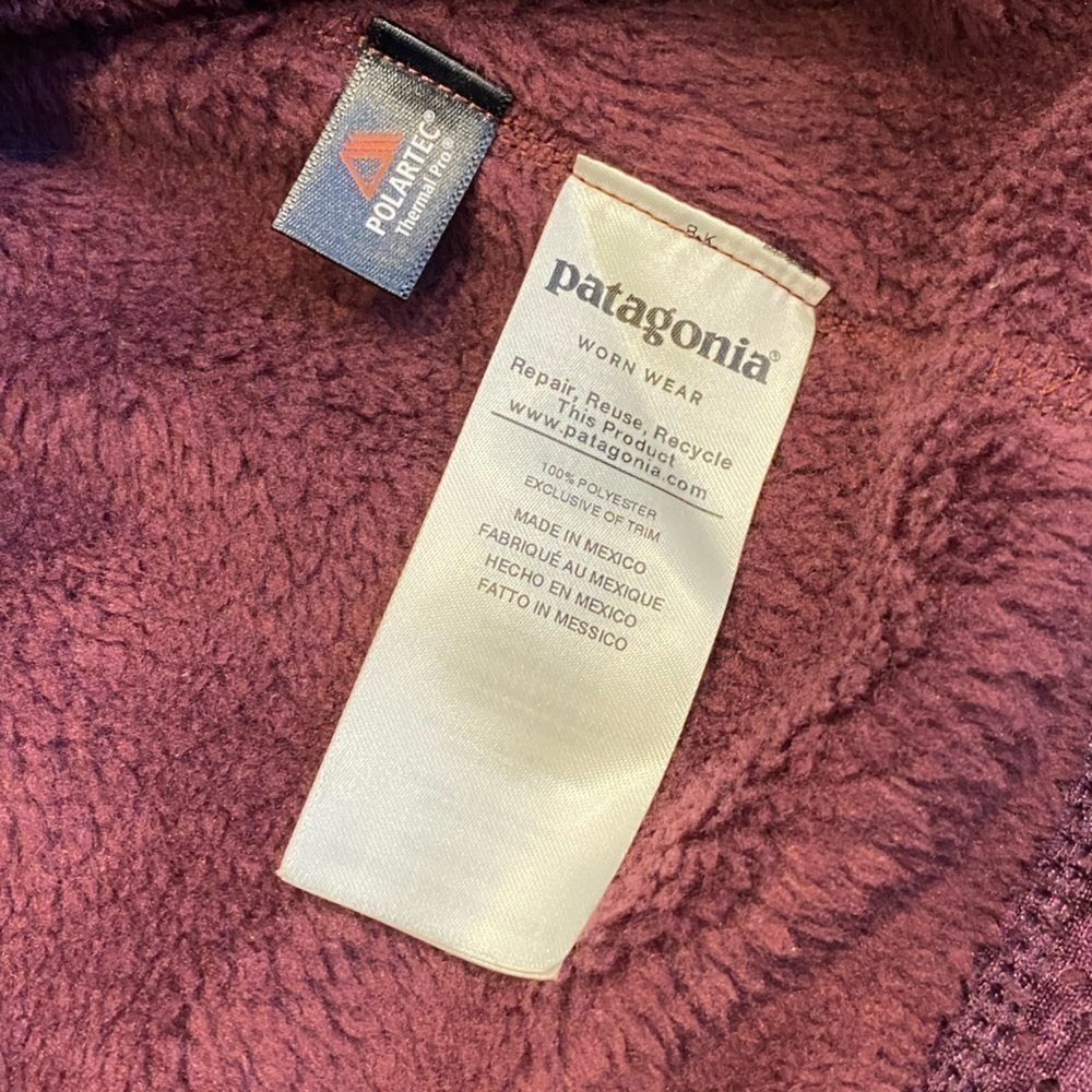 Patagonia Re-Tool Snap-T Fleece Pullover Polartec
Thermal Pro Fleece Sweater - Picture 9 of 11